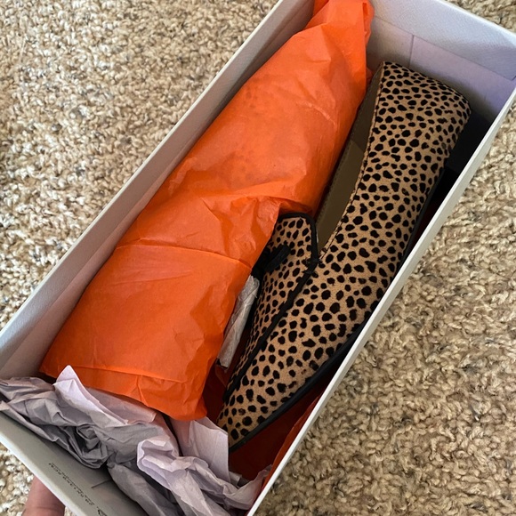 Cheetah Loafers - Picture 3 of 7